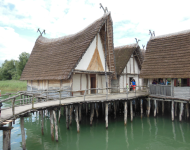Pfahlbaumuseum II